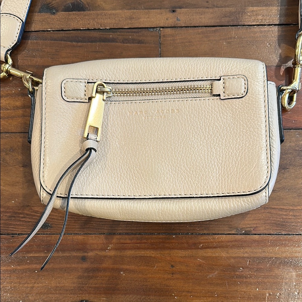 Marc Jacobs Cream Leather Crossbody Bag